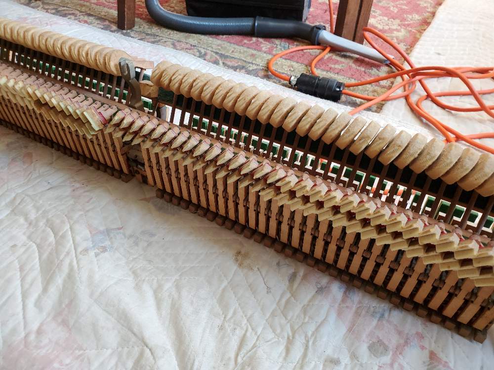 A6 - Hammers Worn A6 - Hammers Worn